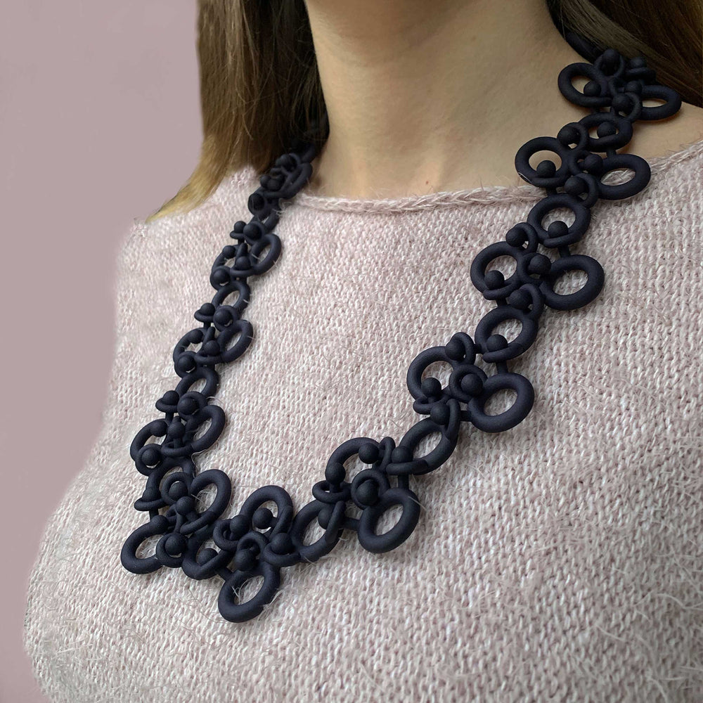 Black Necklace MOLECULAR by Alberto Ghirardello for Cyrcus Design 02
