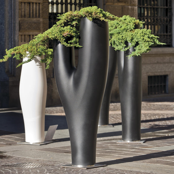 Vase MISSED TREE by Jean-Marie Massaud for Serralunga 02
