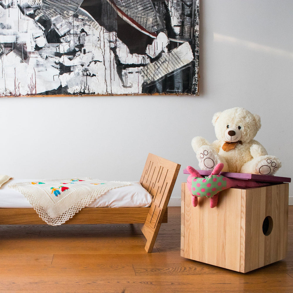 Kids Wood Toy Box and Bench CUBE by Evolwood 02