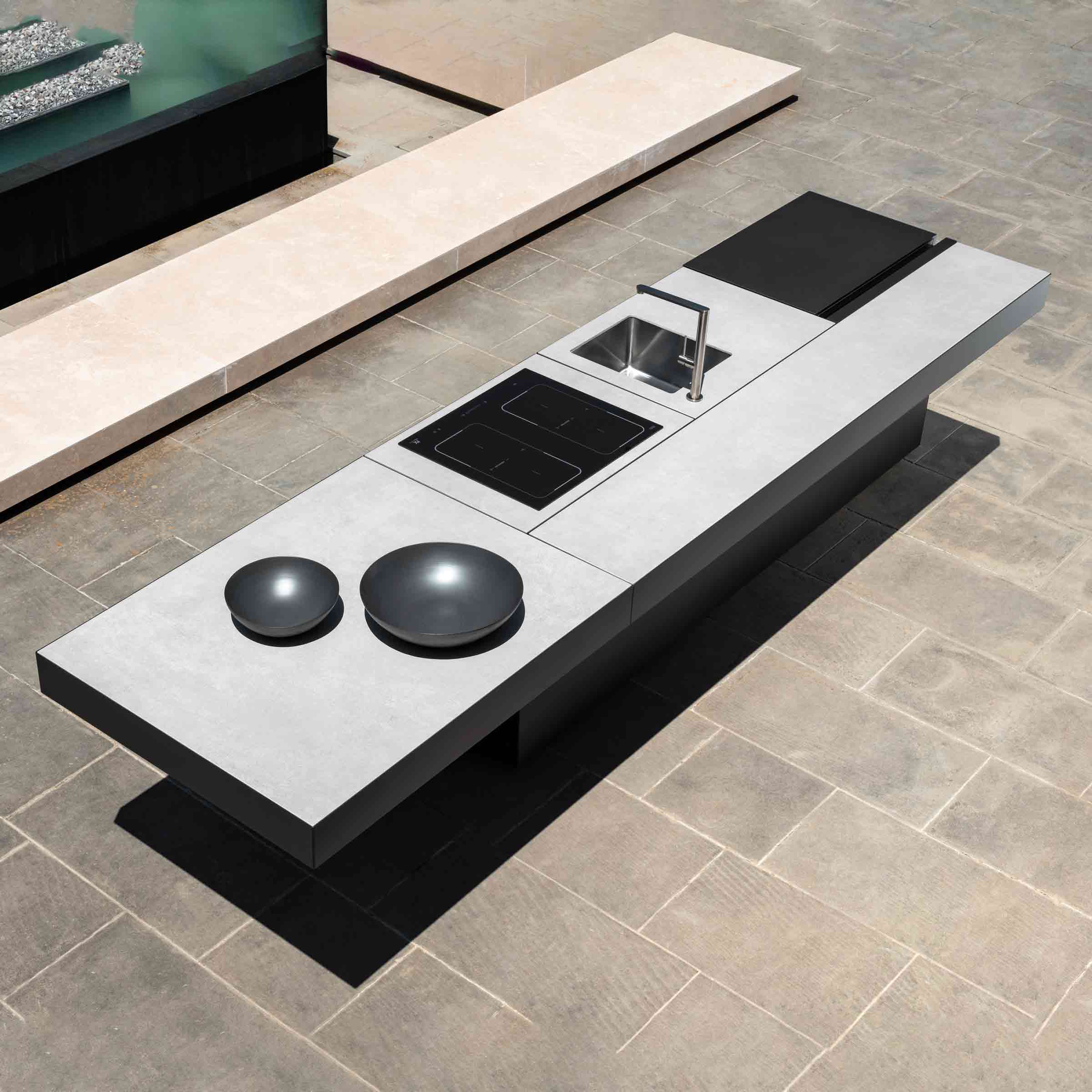 Outdoor Kitchen with Island TIKAL 3 Modules by Nicola De