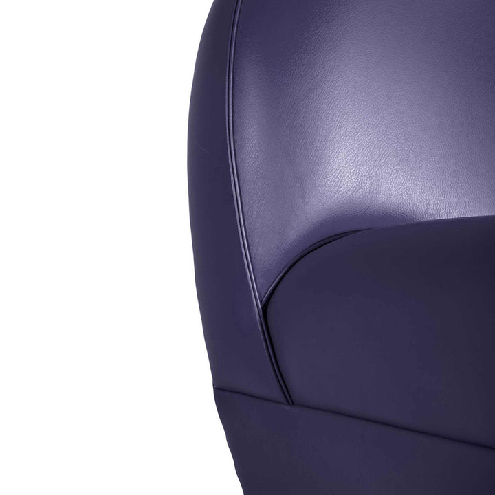 Leather Armchair VANITY FAIR XC by Poltrona Frau Style & Design Centre 012