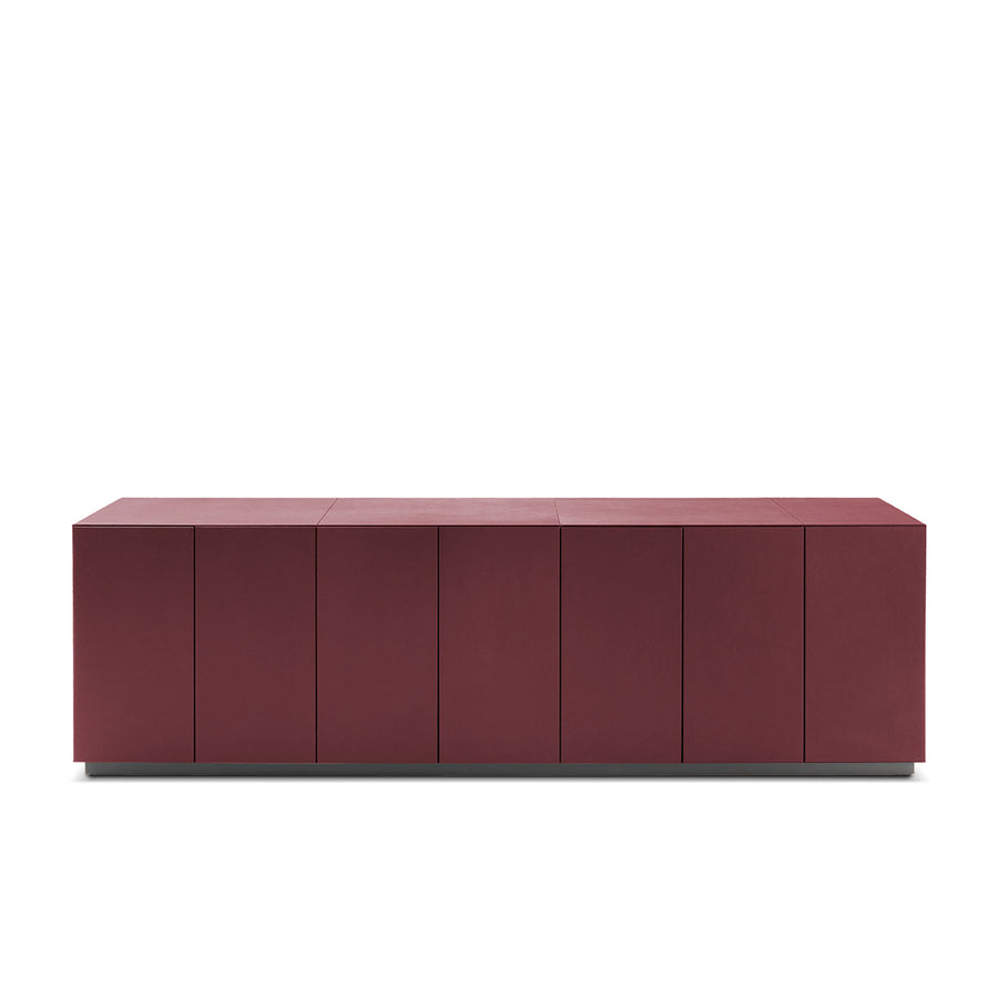 Sideboard C.E.O. by Lella and Massimo Vignelli for Poltrona Frau 01