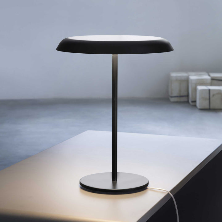 Table Lamp LANDING T3 by Sergio Prandina 01
