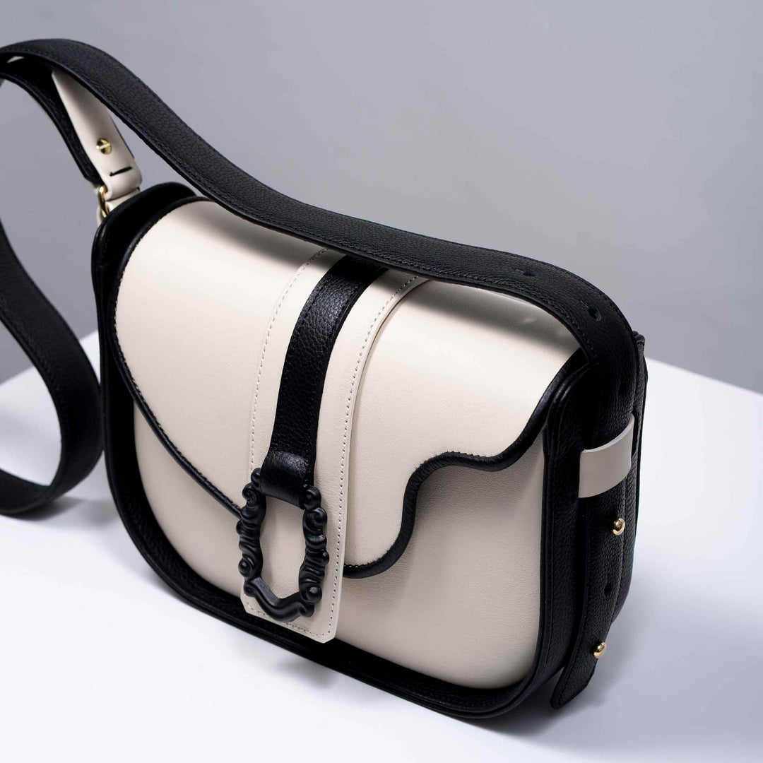 Crossbody Leather Bag LIA by MARCO Atelier 08