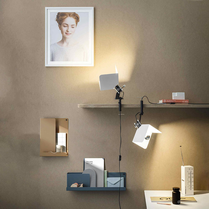 Clamp-On Table Lamp TRIEDRO by Joe Colombo for Stilnovo 04