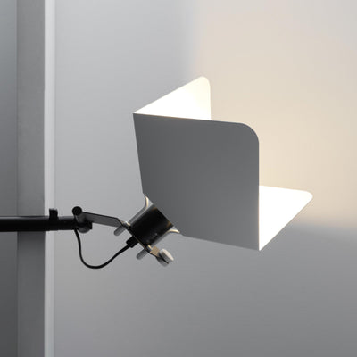 Wall Lamp TRIEDRO by Joe Colombo for Stilnovo 02