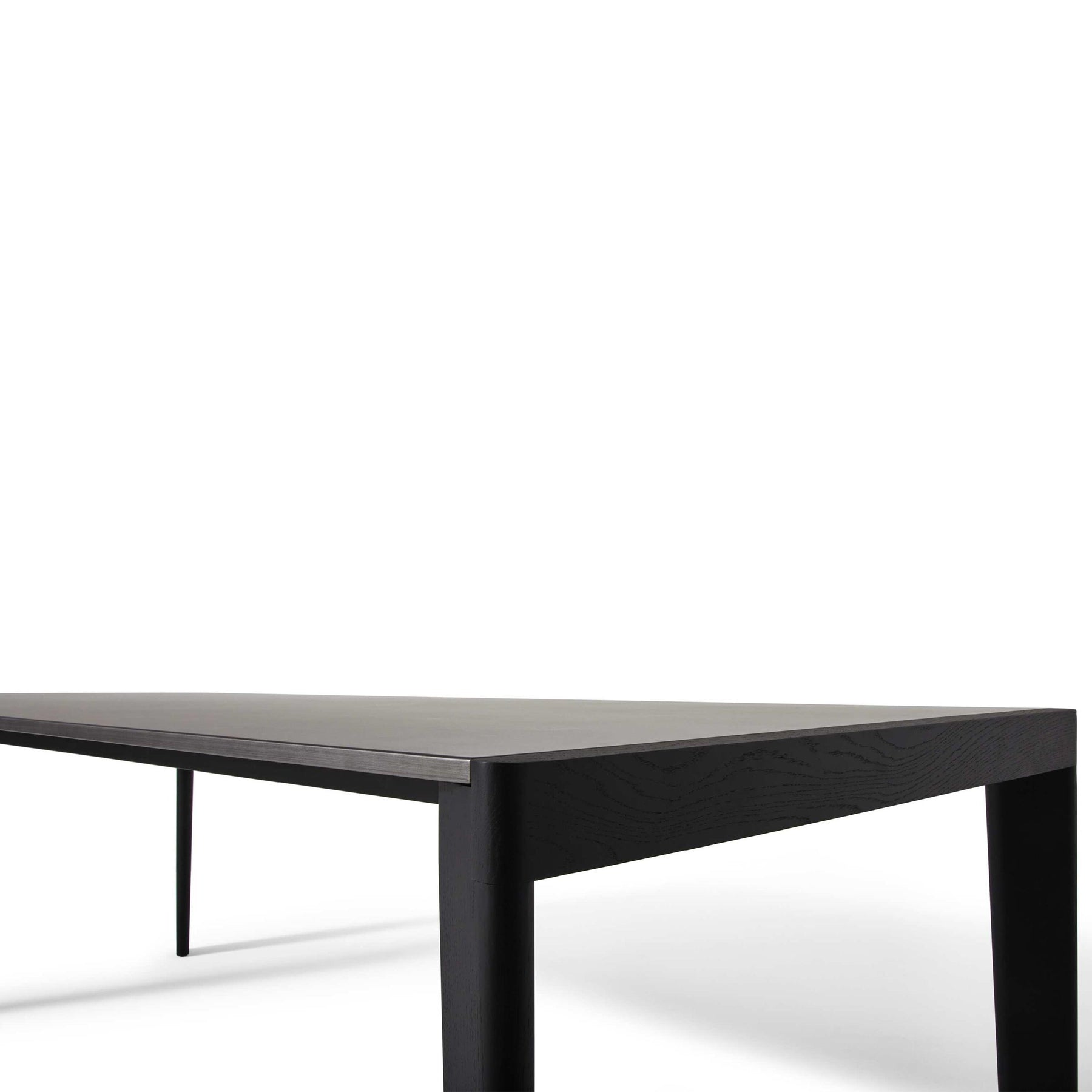 Dining Table LONGPLANE by Rodolfo Dordoni for Cassina. Shop on Design Italy