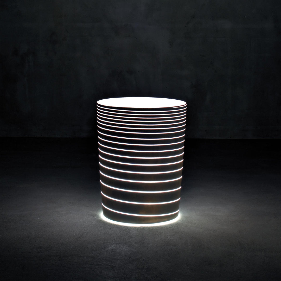Outdoor Vase GRAND JANE with Light by Marc Sadler for Serralunga 01