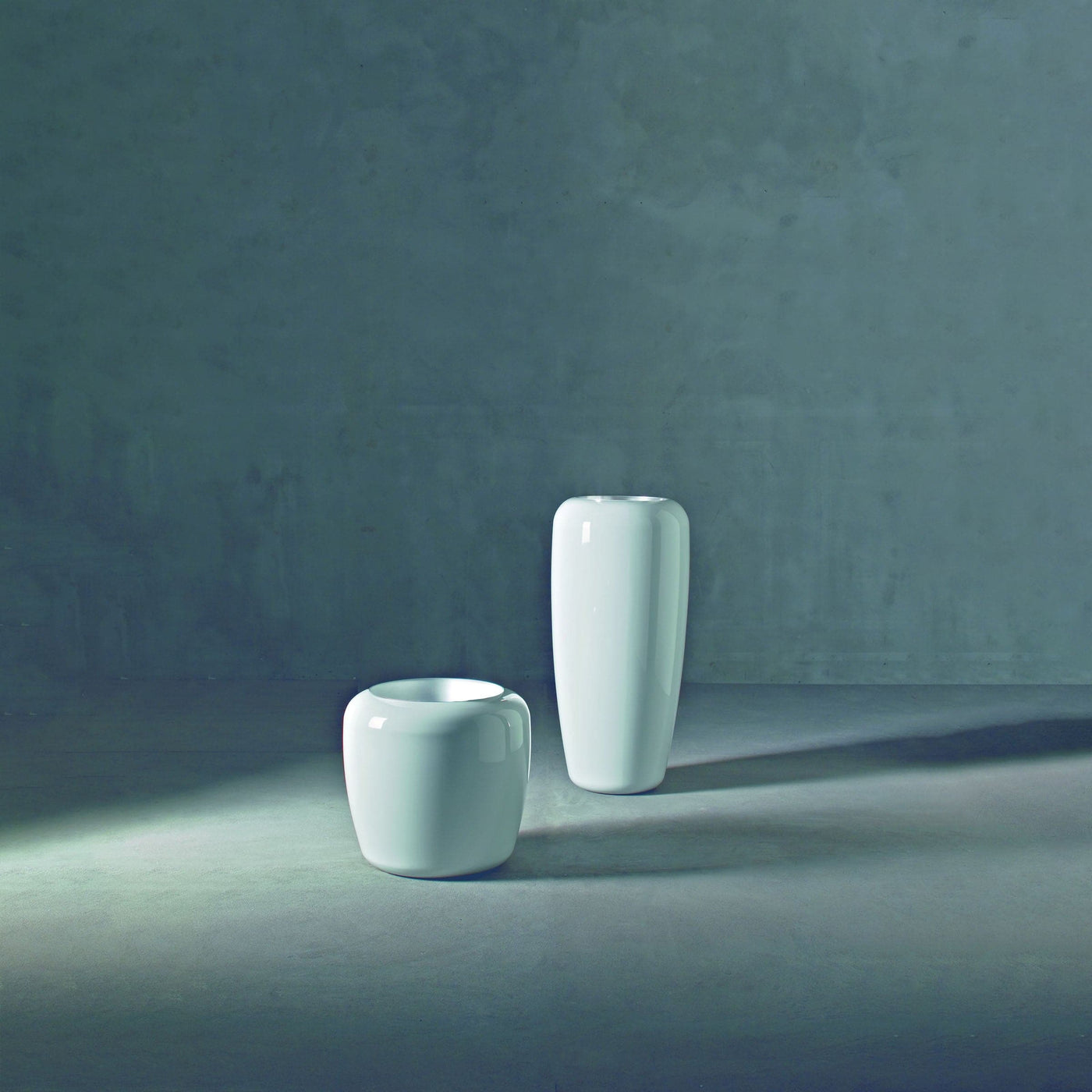 Vase SEVRES by Rodolfo Dordoni by Serralunga 03