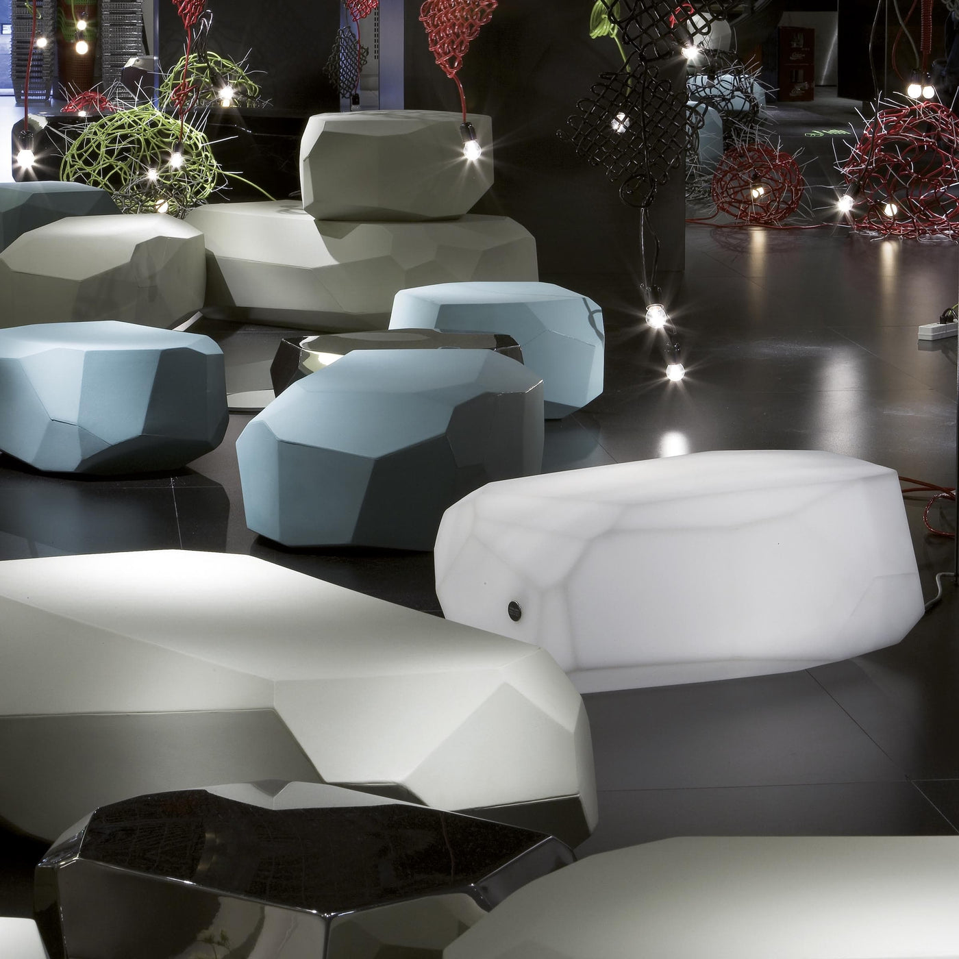 Outdoor Coffee Table METEOR with Light by Arik Levy for Serralunga 02