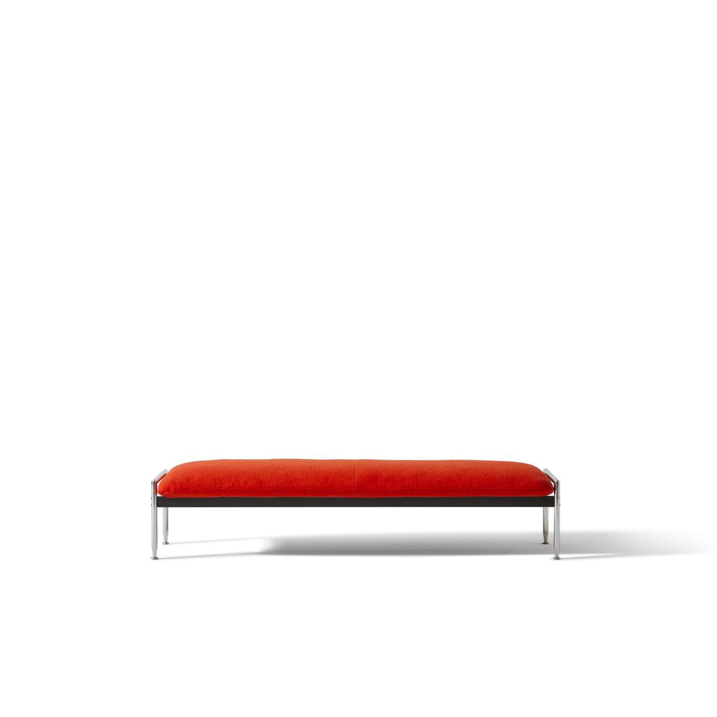 Bench ESOSOFT, designed by Antonio Citterio for Cassina. Shop on