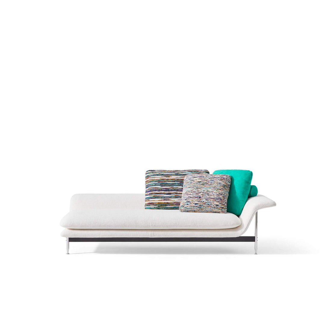 Daybed ESOSOFT, designed by Antonio Citterio for Cassina 01